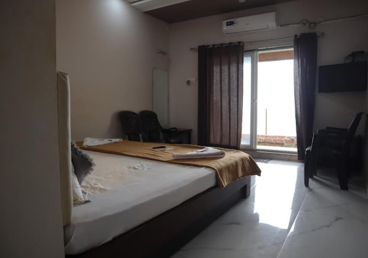 Sea King Beach Resort Ganpatipule Exterior photo