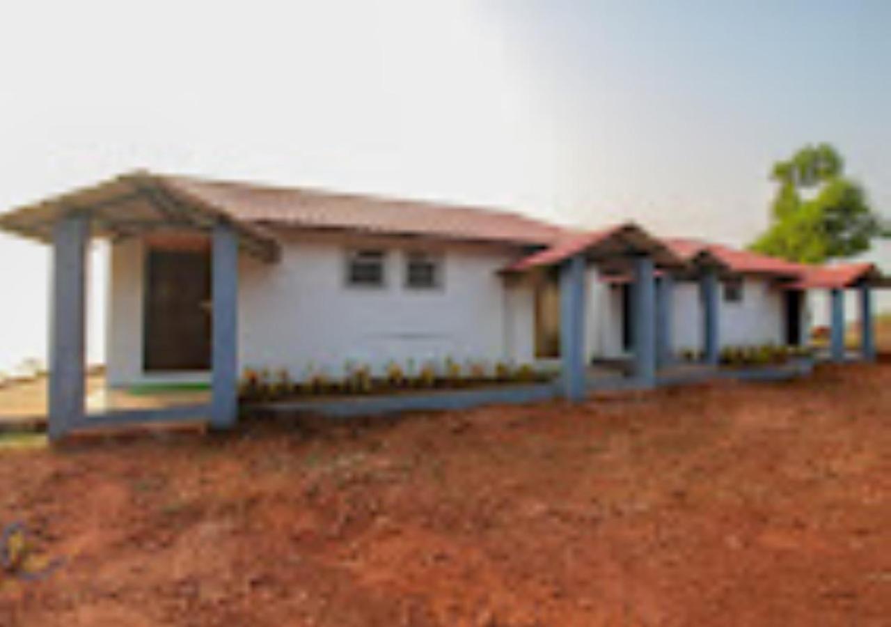 Sea King Beach Resort Ganpatipule Exterior photo